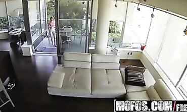 Roxy Nicole Gets Banged in Glasses and Skinny Style