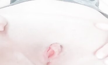 Glasses Babe Juggles Her Ass And Massages Her Pussy