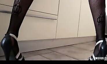 Blonde Bombshell Beauty Takes a Rough Anal Fucking