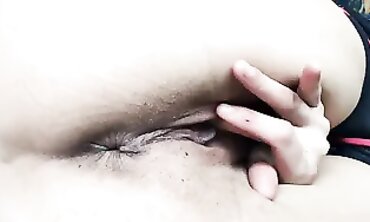 Latina Babe Muff Morning Masturbation Orgasm