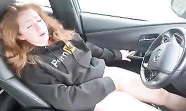 Real MILF Quick Orgasm While Husband Buys Christmas Lights