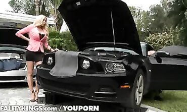 Beauty: Ash-Blonde MILF Gets Pounded