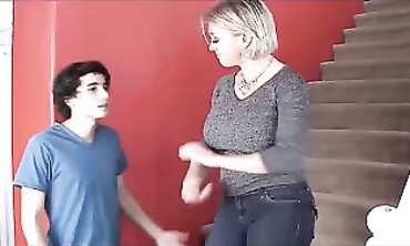 Step-Mom Sonny Offers Her Cunt to Lingering Stepson