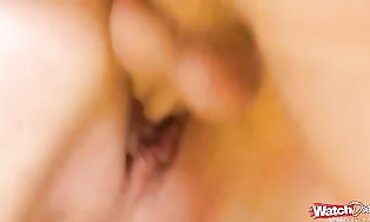 Halle Von: Hardcore Blowjob mit Sperma-Finish