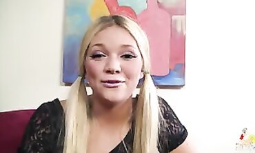 Jessie Andrews: Blonde Mature Babe Gets Hardcore POV Facial