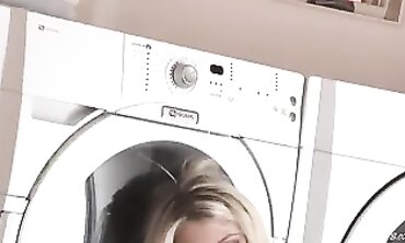 Jana Jordan Solo Masturbates On The Washing Machine