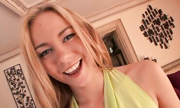 Melanie Jaynee Is A Superslut Next Door And Needs To Be Poked two