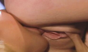 Ava And Lauren Get It On Girl/girl Fashion With Blow-Job Hook-Up