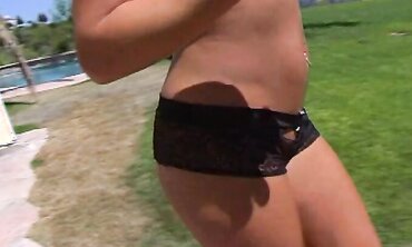 Paulina James Has A Jummy Milky Chocolate Backside