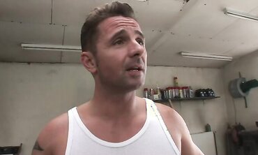 Regina Ice Has Her Arsehole Serviced By Her Enormous Dicked Mechanic! two