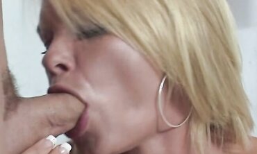 MOMS GONE NAUGHTY 1 - TYANN