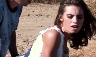 Naomi Russell Luvs Having Hookup