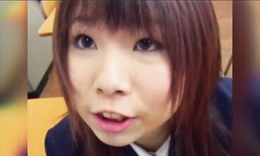 Asian Teenie Bangs In The Classroom