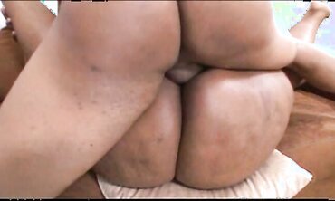 Crystal Clear Is A Kinky Heavyweight Babe