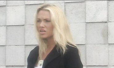 Aurora Snow Uses Every Fuck-Hole Of Her Taut Porn Figure In An Arse Riding Drill
