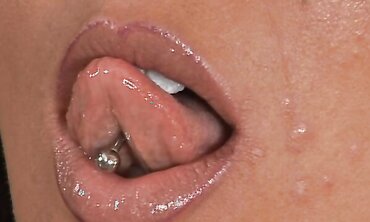 Daisy Marie And Richelle Ryan Are Highly Trampy