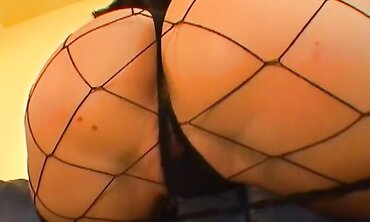 Claudia Jameson Enjoys Getting Drilled In The Booty