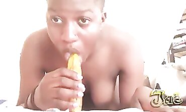 Ebony Starlet KaylaJaes Sweetie Blasting Banana Bate