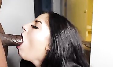 College Threesome: Deepthroat Blowjob and Big Ass Fuck