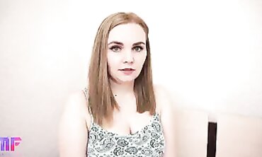 Amateur Girlfriend Gives a Passionate Blowjob