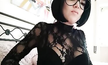 Amateur MILF Roleplay: Alien Belly Fetish & Solo Toy Massage