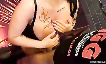 Ashley CumStar Takes Extreme Bukkake And Thick Cockloads