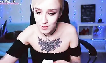 Cork and Plaything Enjoy a Hairy Webcam Session
