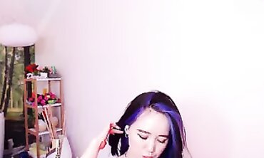 Beauty's Hot Oriental Webcam Show