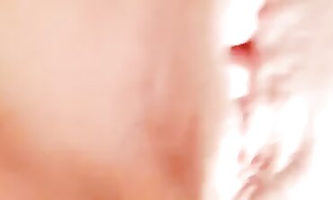 Spanish MILF Mommy Masturbates and Cums