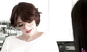 Lena Anderson & Whitney Wright: Sultry Lesbian Passion