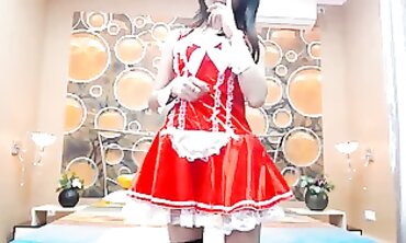 Japanese Webcam Girl Shows Off Her Slit