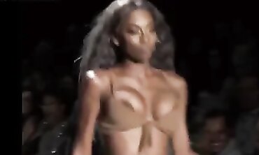 Steamy African Model Shows Off Huge Tits and Booty
