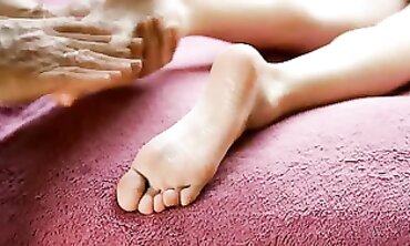 ASMR Oil Massage on Doll Toes Feet