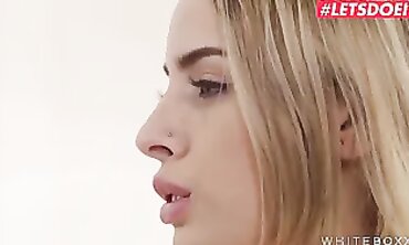 Max Dior Gets a Romantic Blowjob and Footjob