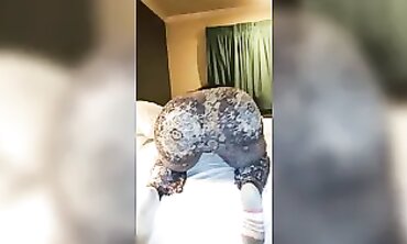 Juicy Ebony Milf Solo POV Casting