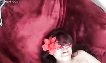 Chinese Latina MILF Amateur Gets Hefty Toy Romp & Money Shot