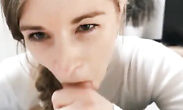 My Supreme Girlfriend Never Forgets to Swallow My Load
