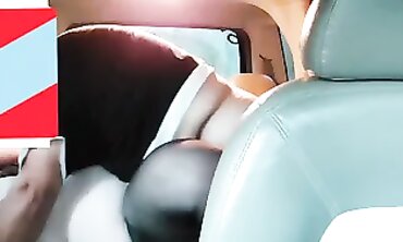 BBW Amateur Spreads Legs For Raw Creampie