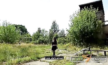 Emo Doreen Gets Nailed Outdoors