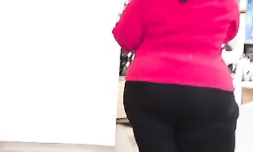 SSBBW Dark Queen Shows Off Megabooty In Tight Latex