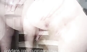 BunnieAndTheDude: Hairy MILF Ass Fingering & Squirt Cam Session