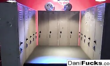 Princess Dani's Solo Cock-Squeezing Muff Play