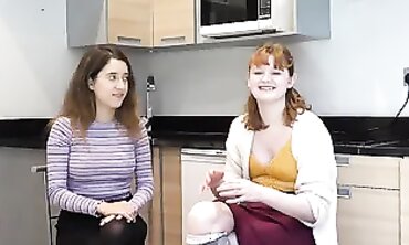 Elegant German Amateur Dyke Action