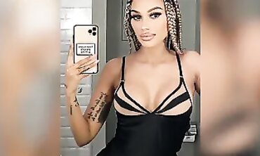 Fanny Neguesha Shows Off Her Big Ass and Tits in Bikini