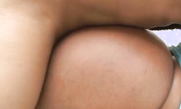 Angel Eyes Knows How To Use Her Anus