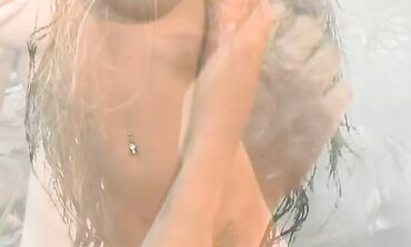 Brooke Banner Likes Warm Hookup