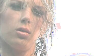 Brooke Banner Likes Warm Hookup