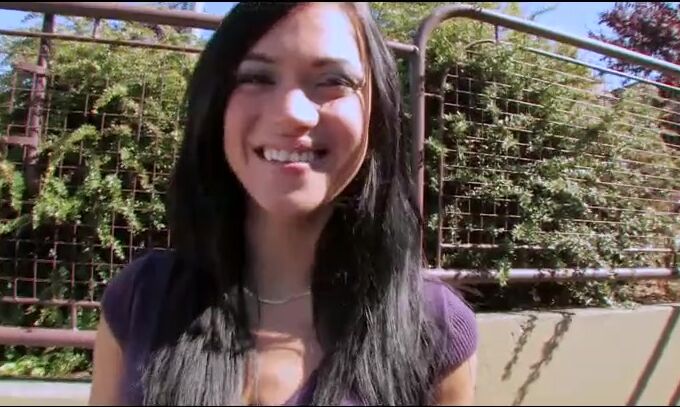 Inexperienced Street Fuckslut Alyssa Reece Gets Fuckpole