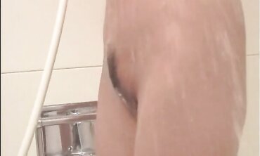 Chinese Bombshell Gets Plowed by Her Fellow two