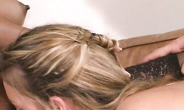 Dee And Christie Share Dick In Bi-Racial Threeway